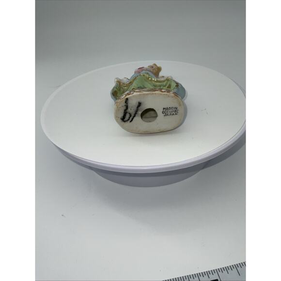 Vintage Occupied Japan Porcelain Victorian Lady Figurine in Green, Blue, Pink - Picture 3 of 4